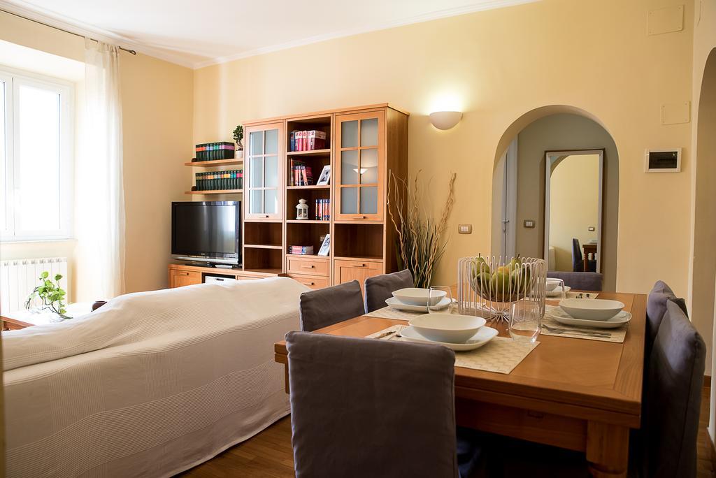 Chat&Chill Vatican Apartment ローマ エクステリア 写真